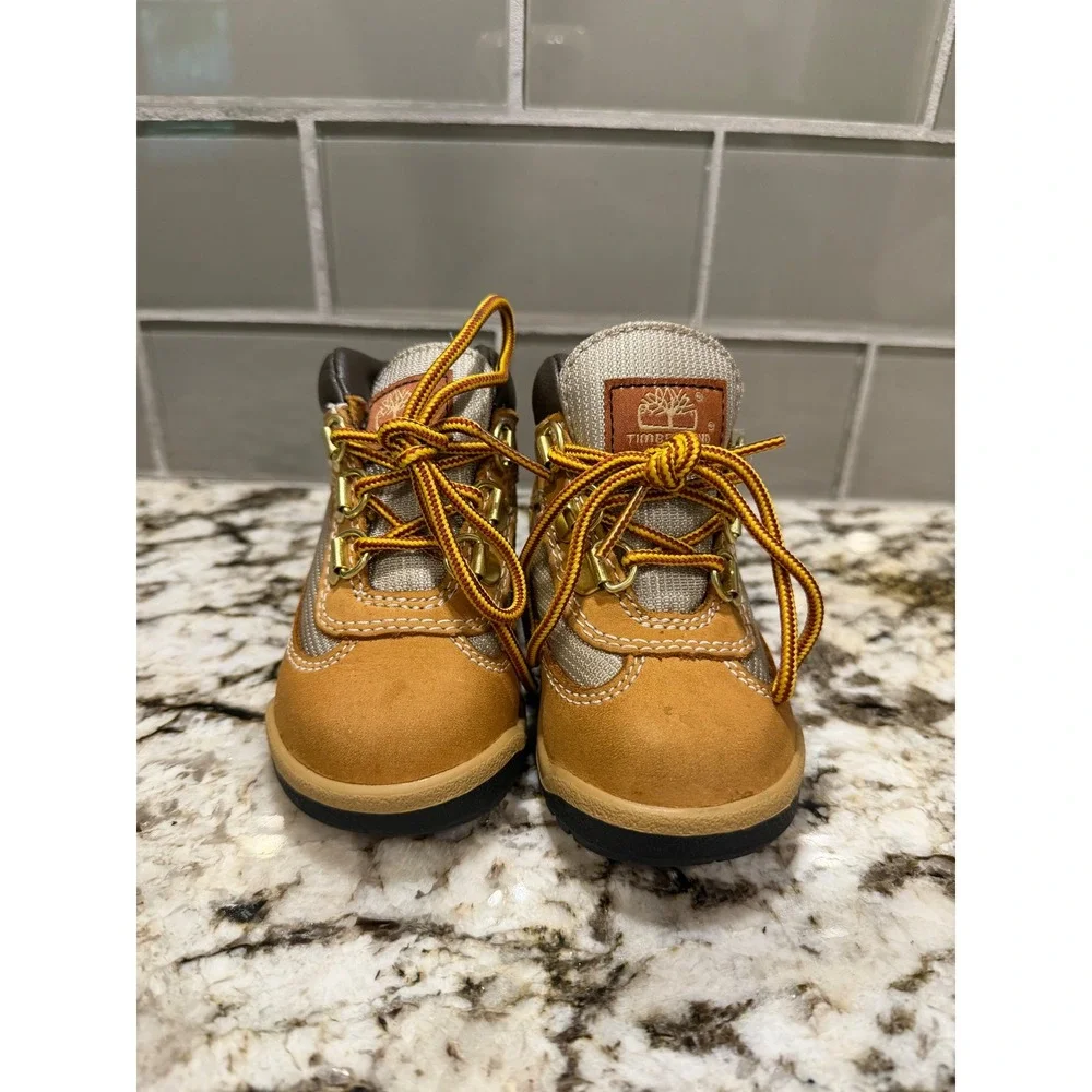 Timberland Field Boots Toddler Size 6T Wheat Brown Leather Hiking Boots 15845